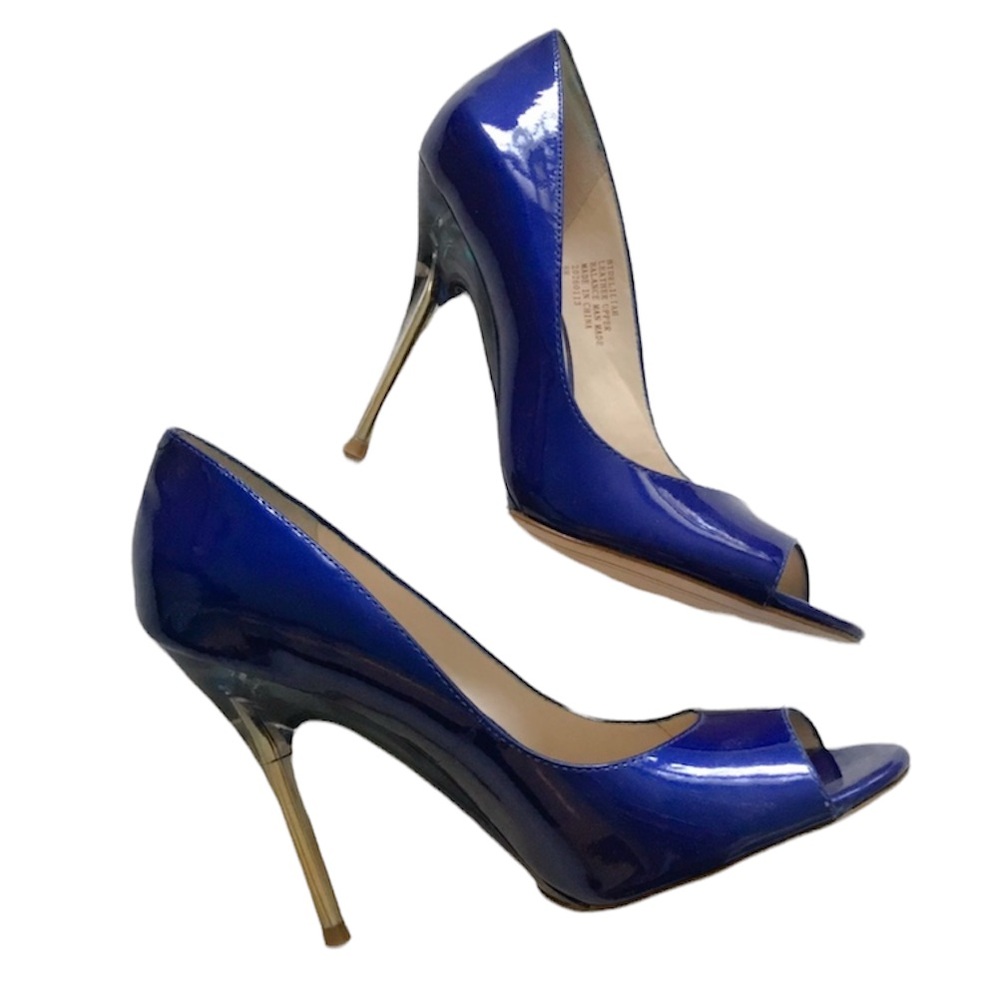 NWT Boutique 9 blue Delilah pumps